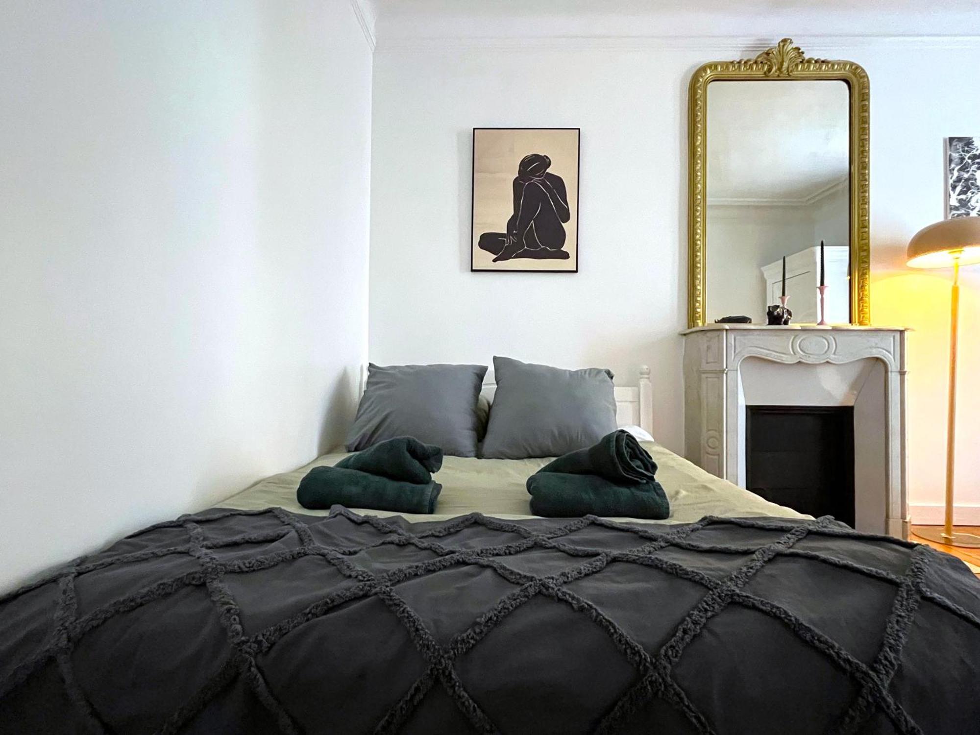 Lovely Haussmannian Flat In Montparnasse Paris Dış mekan fotoğraf
